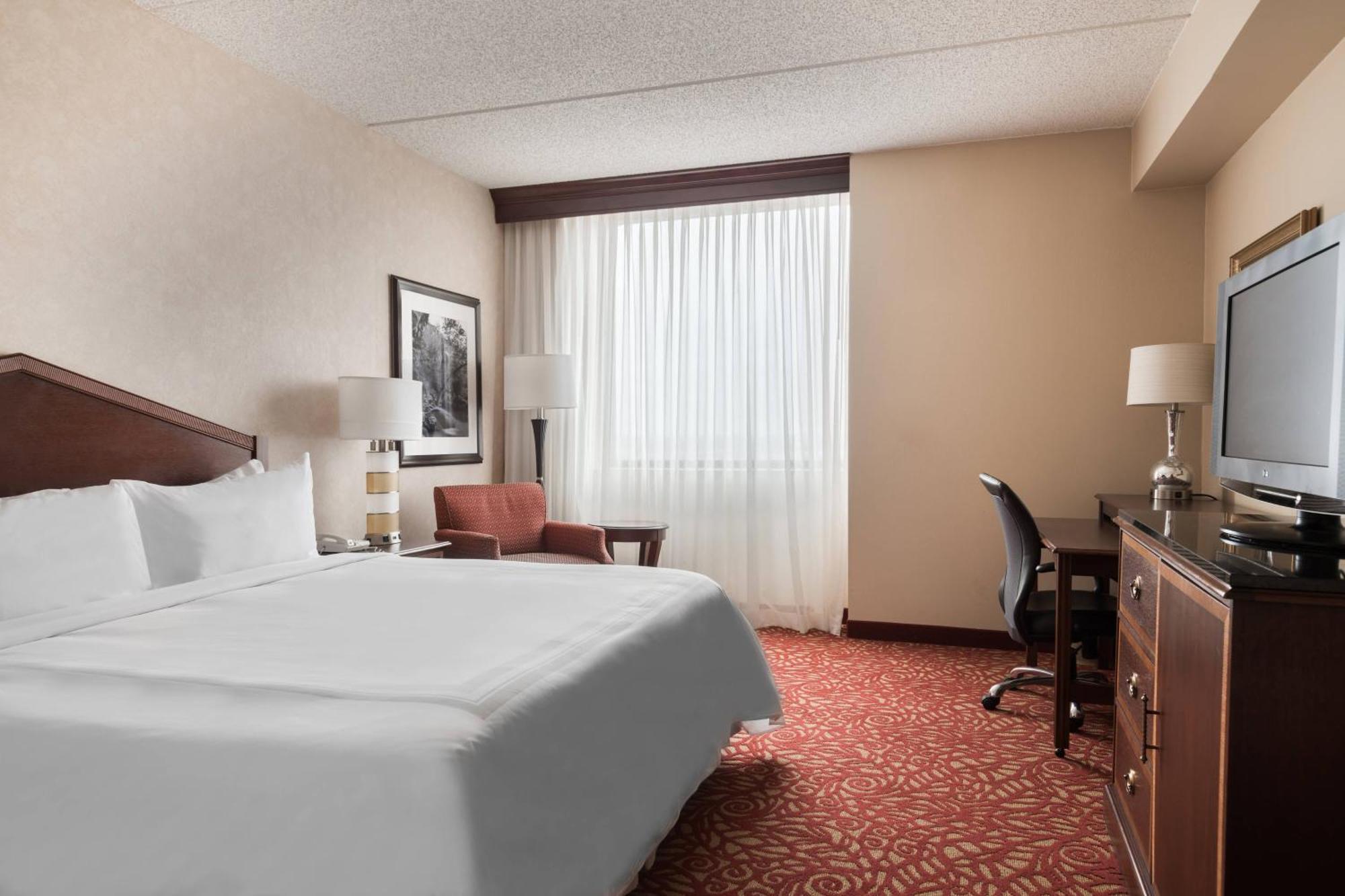 Airport Marriott 3*