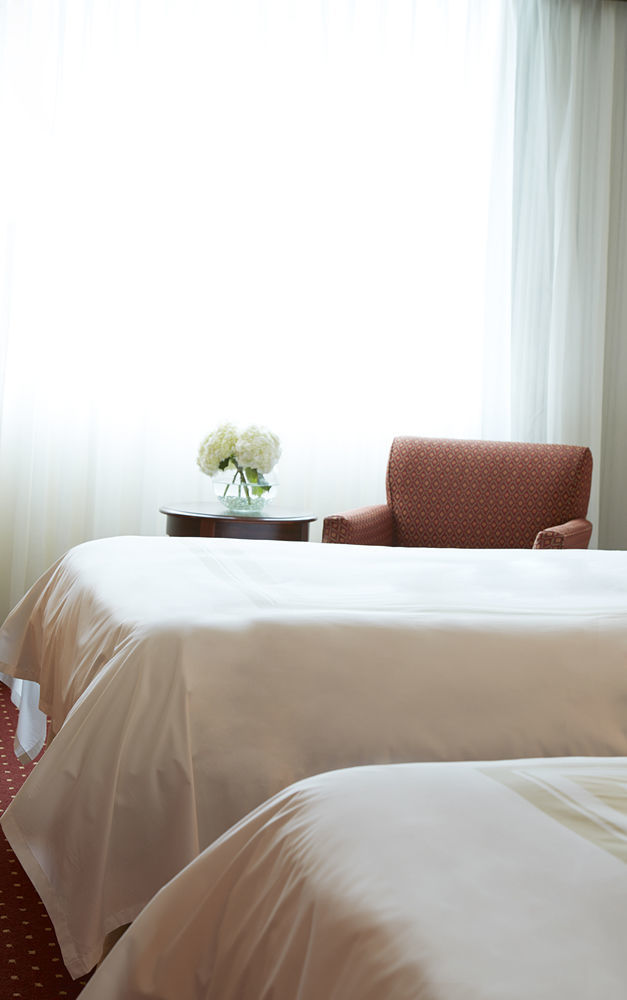 Airport Marriott Hotel